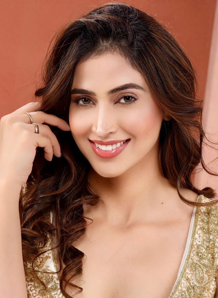 Samaira Sandhu's Smile Lights Up Screens Everywhere